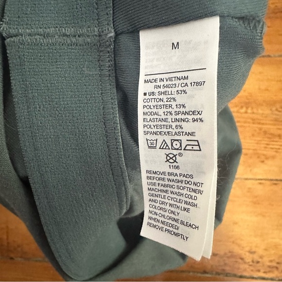 Workout Tank - Picture 3 of 4